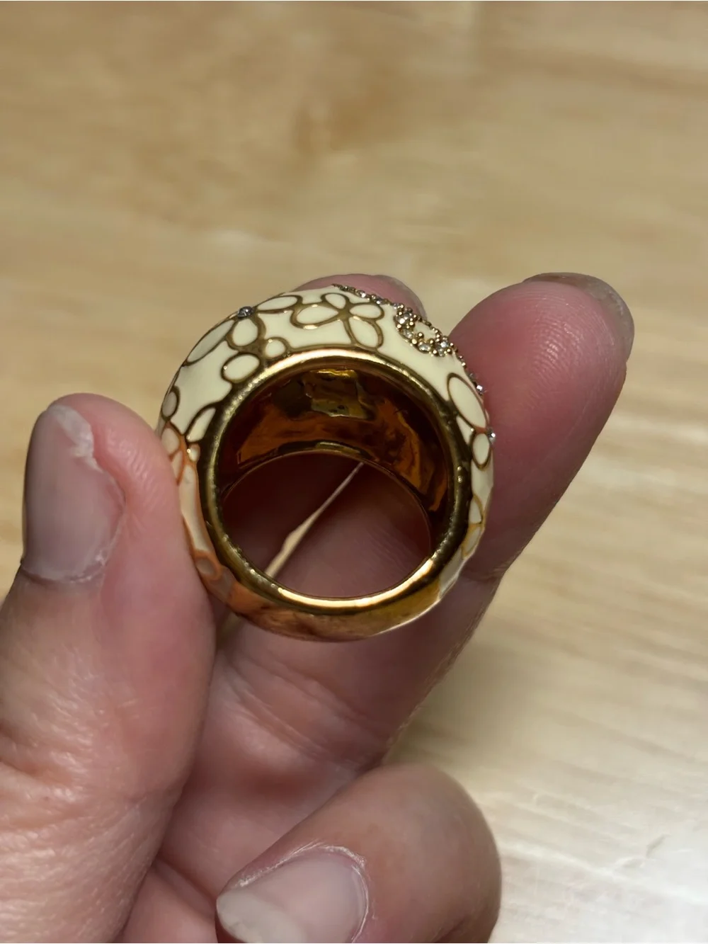 Coach Butterfly And Crystal Dome Ring Cream And Goldtone Size 5